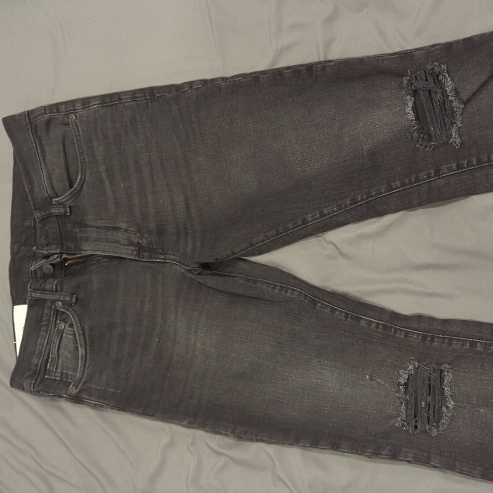 H&M Black skinny distressed jeans